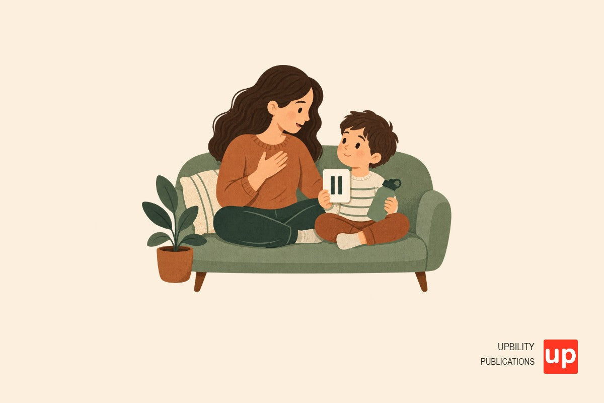 Un genitore parla con calma accanto a un bambino che osserva un segnale di pausa per la voce.